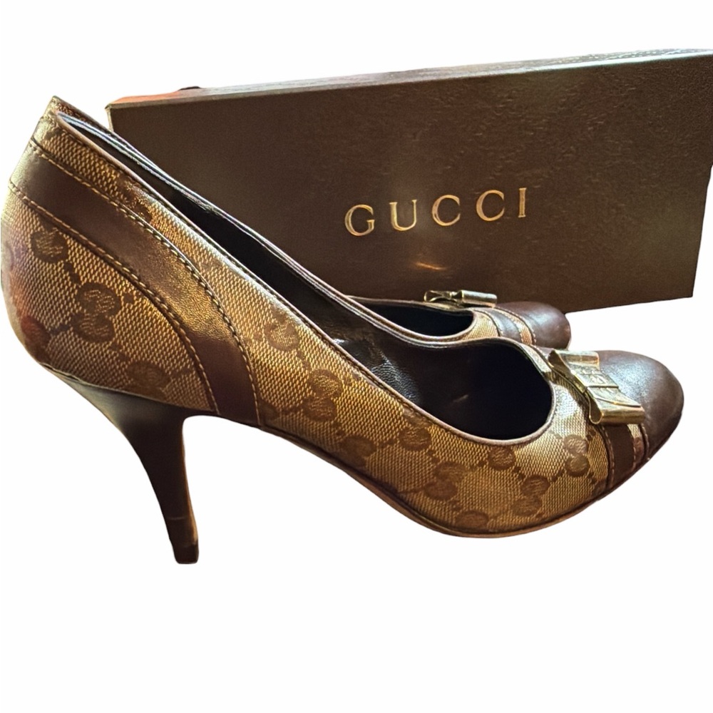Gucci Brown Monogram Canvas and Leather Heels with Bow Accent